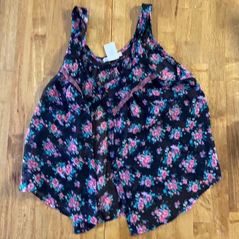 Black tank top with flower designs